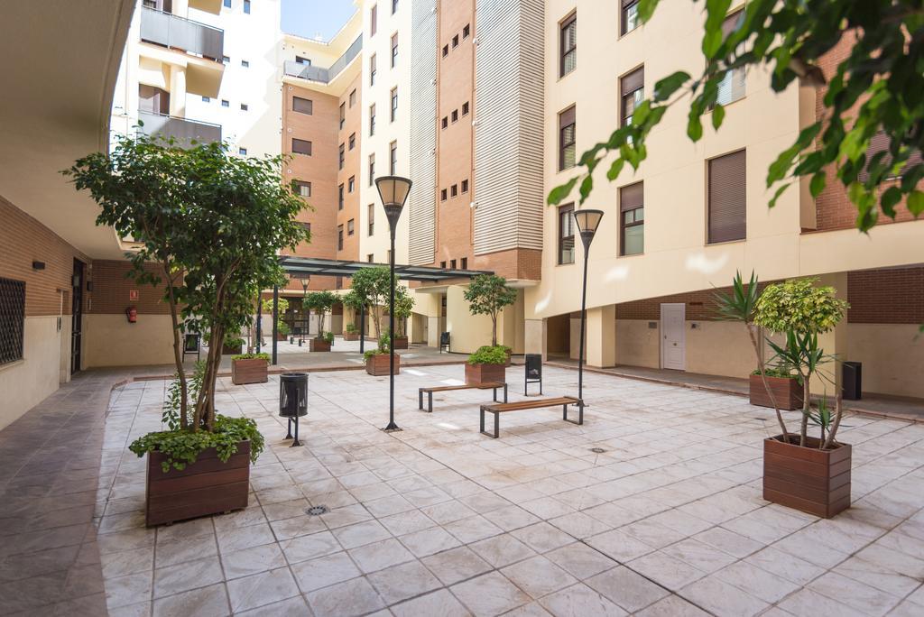 Alameda De Colon Relax & Quiet Business & Family Apartment Малага Екстериор снимка